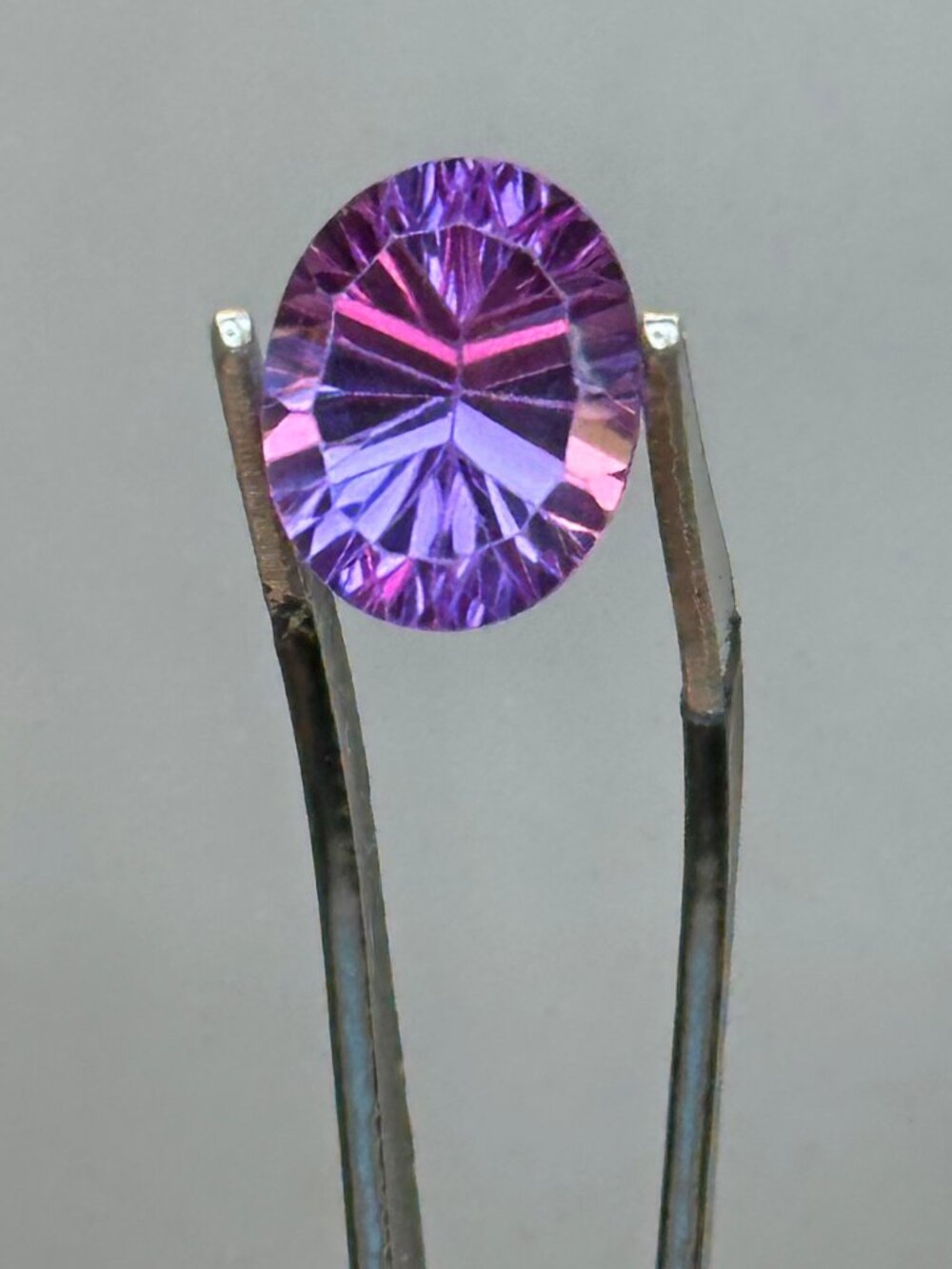 Extraordinary Color Changing Sapphire